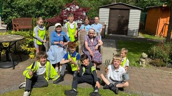 Edinburgh care home teams up with pupils for gardening project   