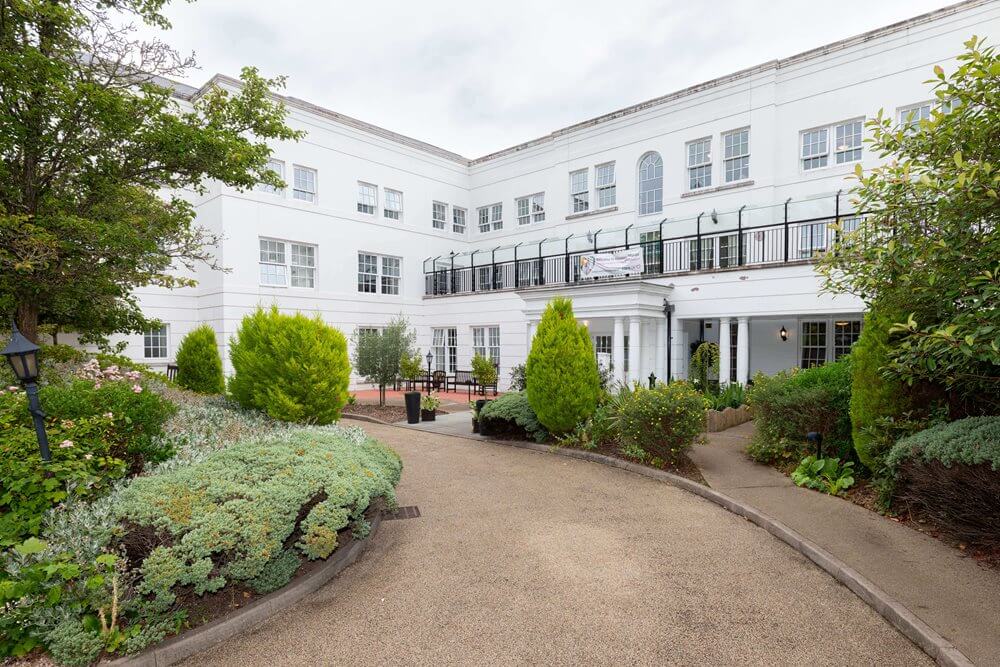 Metchley Manor - Metchley Manor external