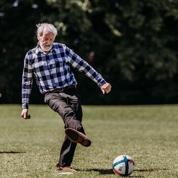 Waterlooville care home residents team up with community for matchday magic
